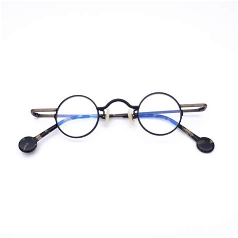 Stylish Prescription Glasses for Women & Men – MINI – Quay .